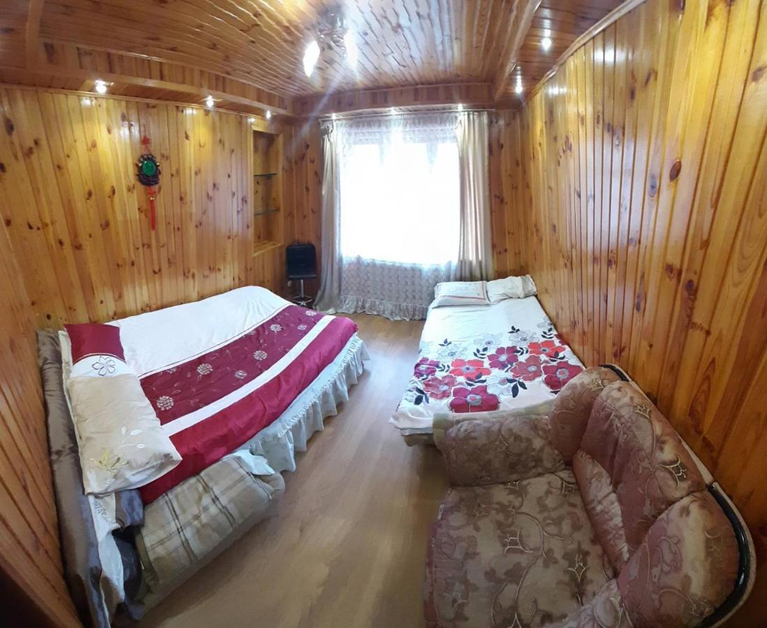 Куренiвський Двiр Kiev Eksteriør billede